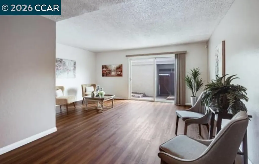 58 Meadowbrook Avenue Pittsburg CA 94565