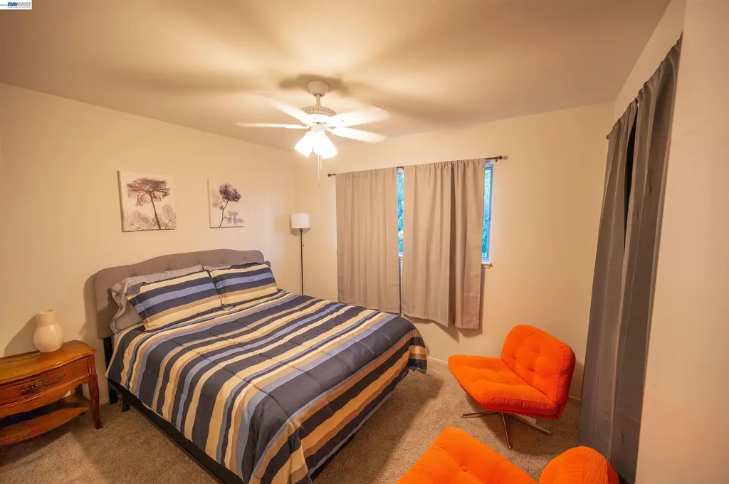 7401 -7411 Hillside Street Oakland CA 94605