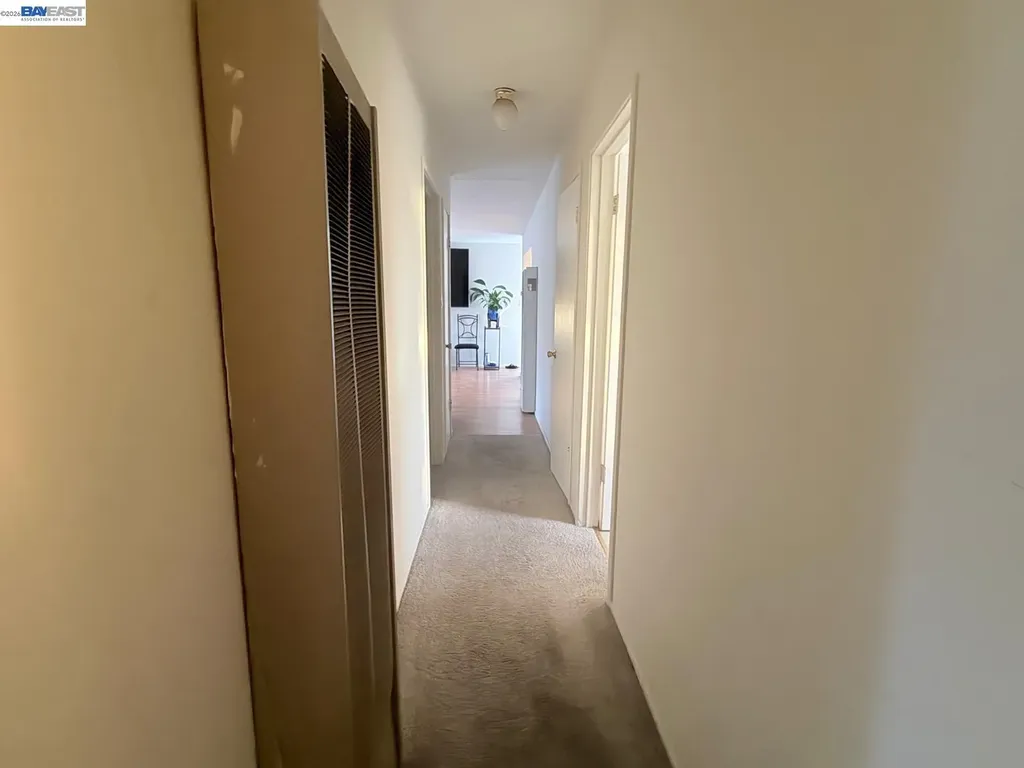 7401 -7411 Hillside Street Oakland CA 94605
