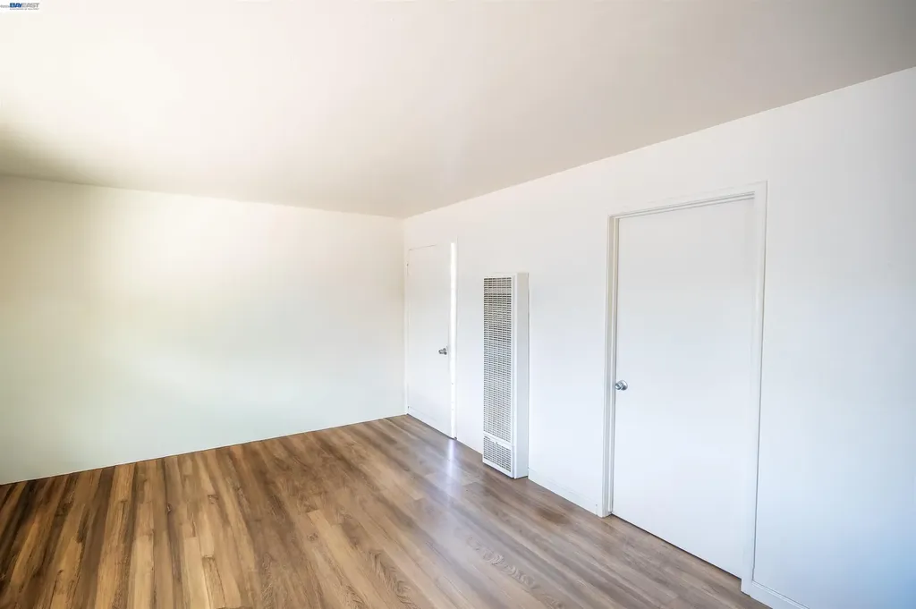 7401 -7411 Hillside Street Oakland CA 94605