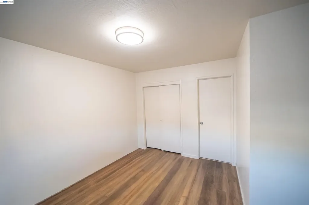7401 -7411 Hillside Street Oakland CA 94605
