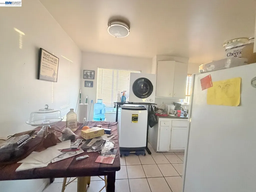 7401 -7411 Hillside Street Oakland CA 94605