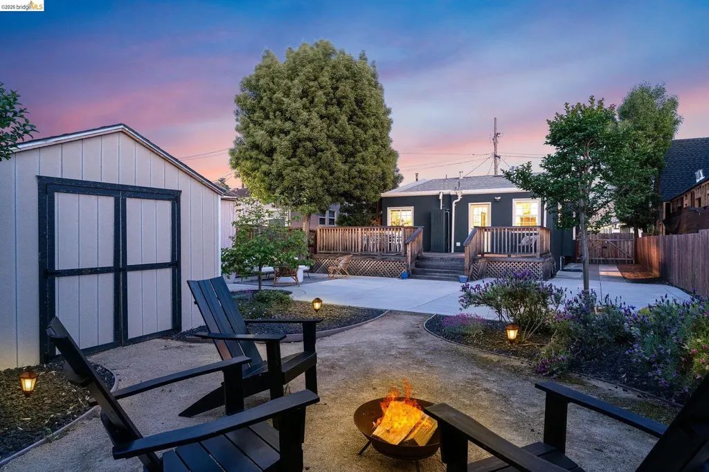 2907 Seminary Avenue Oakland CA 94605