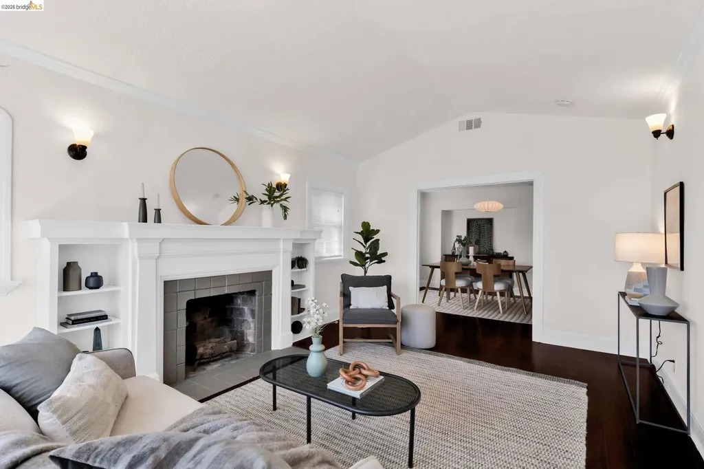 2907 Seminary Avenue Oakland CA 94605