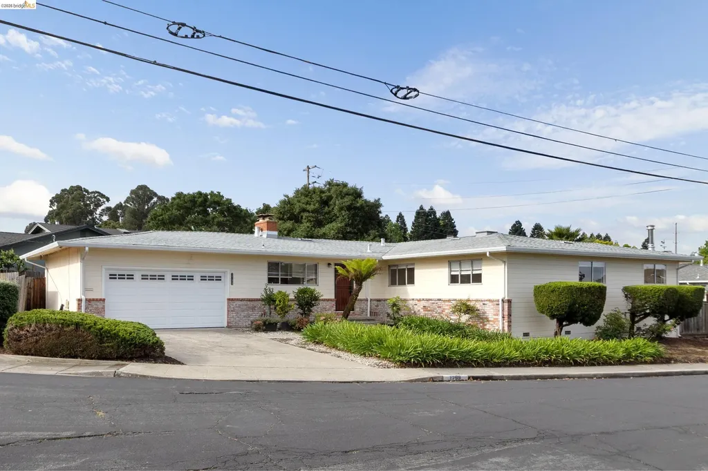 1799 Lefebvre Way Pinole CA 94564