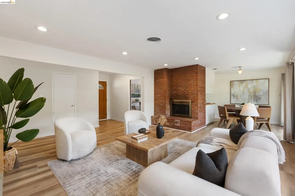 1799 Lefebvre Way Pinole CA 94564