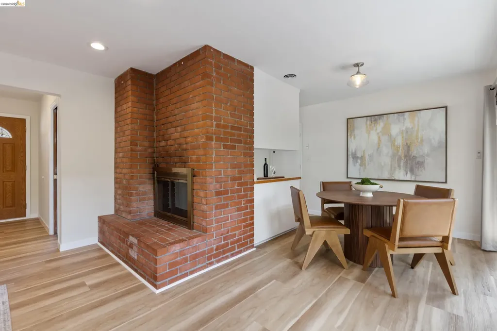 1799 Lefebvre Way Pinole CA 94564