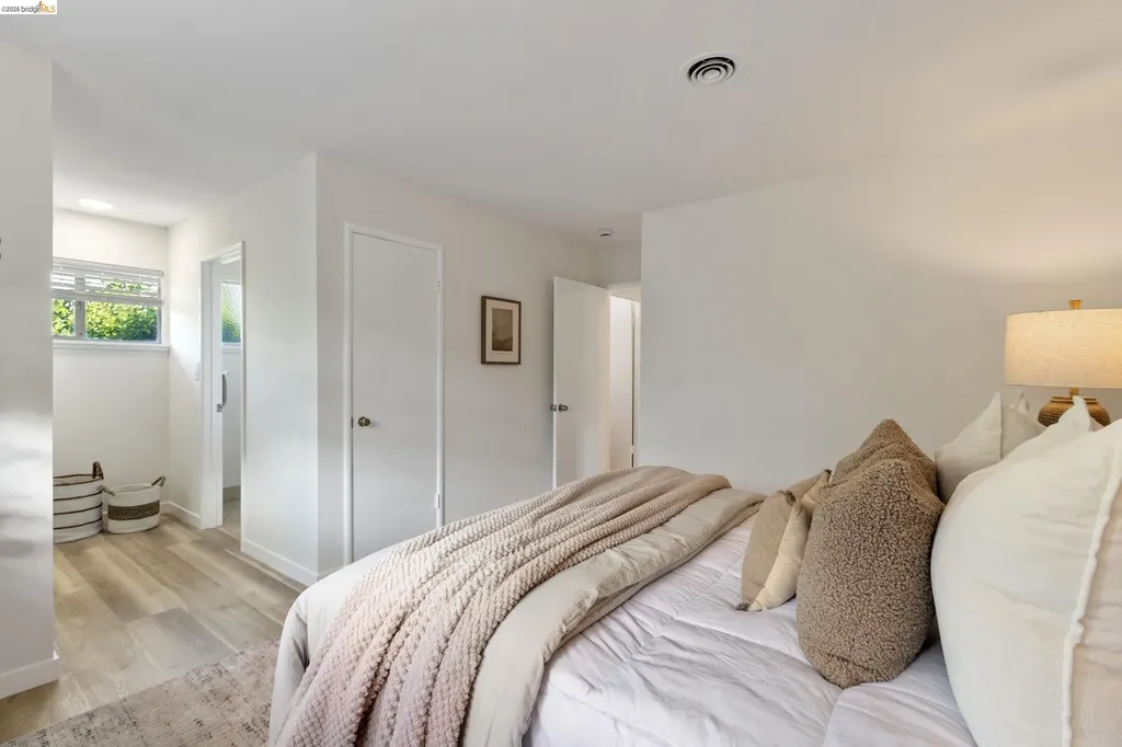 1799 Lefebvre Way Pinole CA 94564