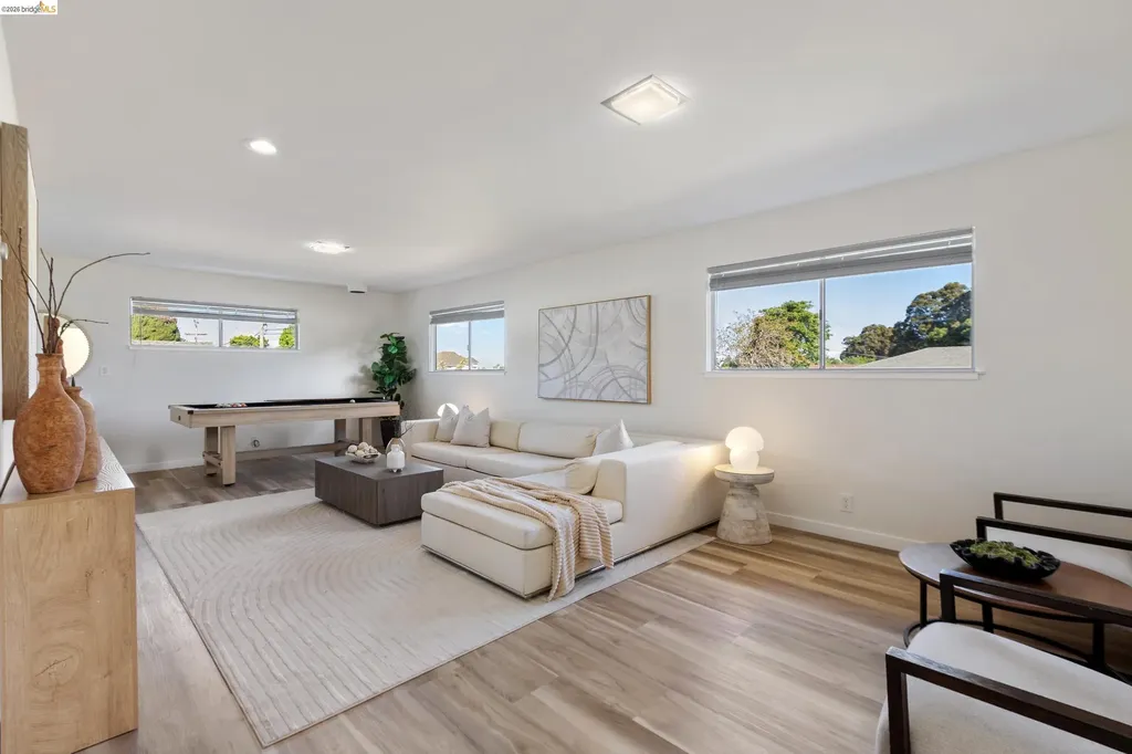 1799 Lefebvre Way Pinole CA 94564