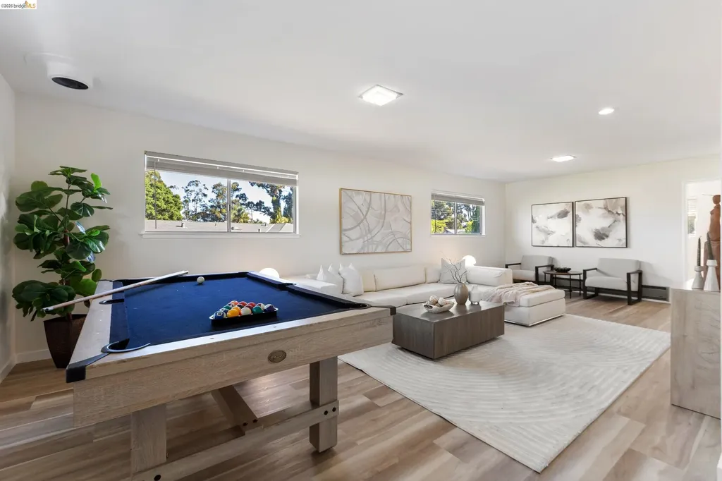 1799 Lefebvre Way Pinole CA 94564