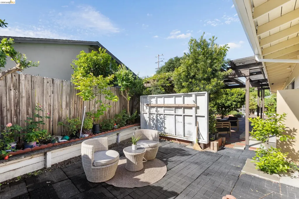 1799 Lefebvre Way Pinole CA 94564