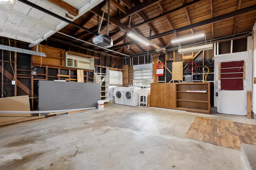 1799 Lefebvre Way Pinole CA 94564