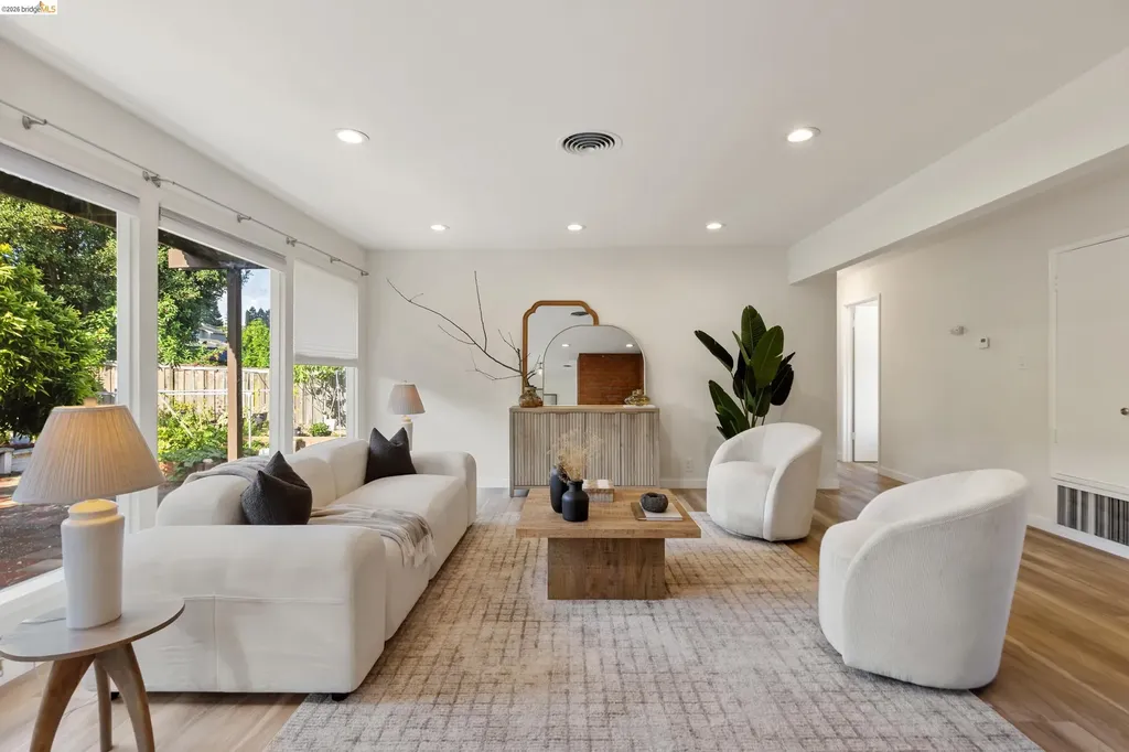 1799 Lefebvre Way Pinole CA 94564