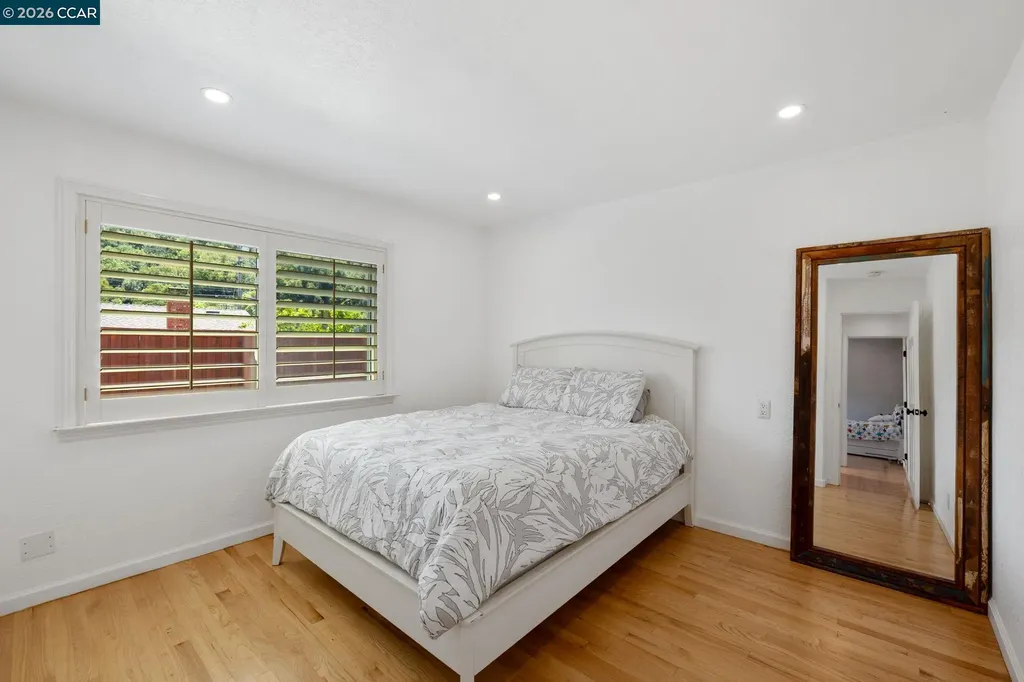 2420 Doidge Avenue Pinole CA 94564