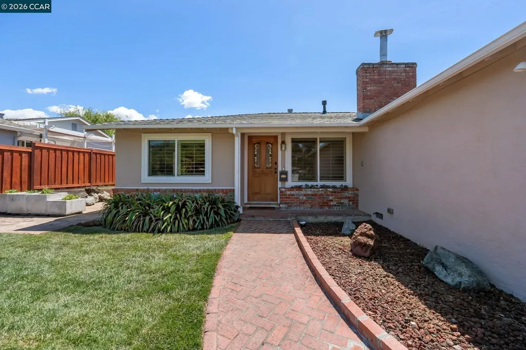 2420 Doidge Avenue Pinole CA 94564