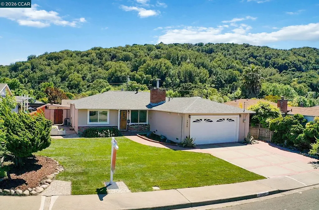 2420 Doidge Avenue Pinole CA 94564