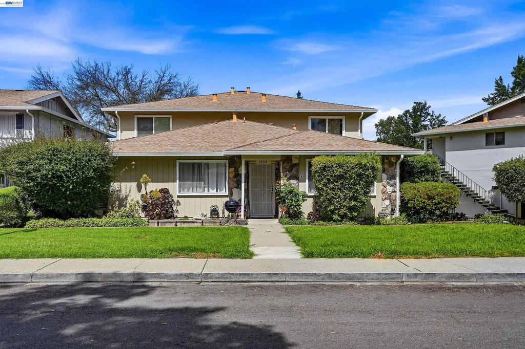 1494 Del Rio Circle Concord CA 94518