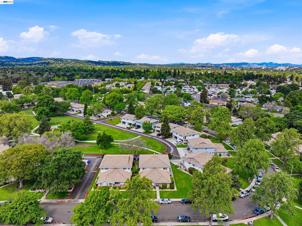 1494 Del Rio Circle Concord CA 94518