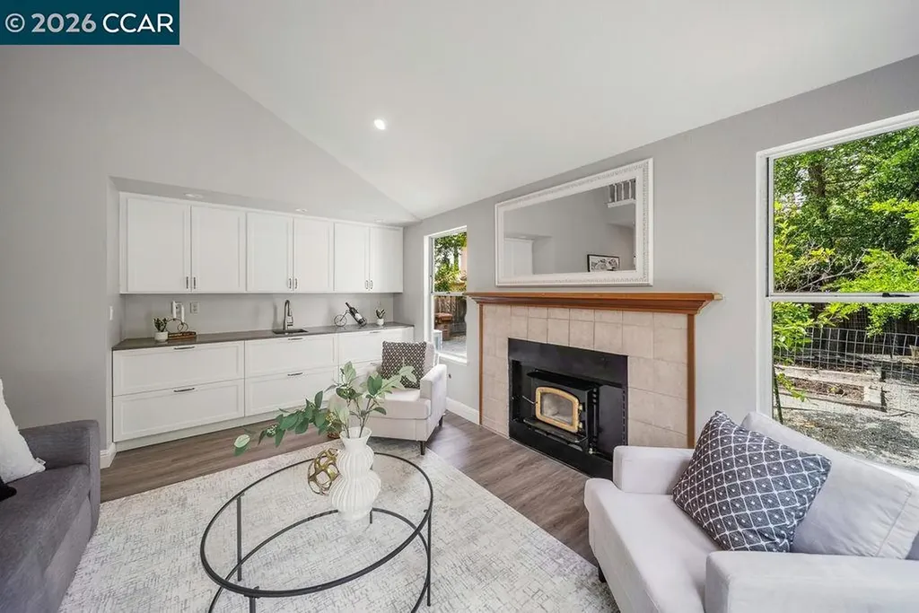 55 La Honda Court Clayton CA 94517