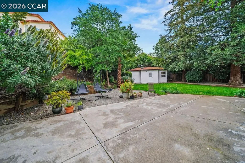 55 La Honda Court Clayton CA 94517