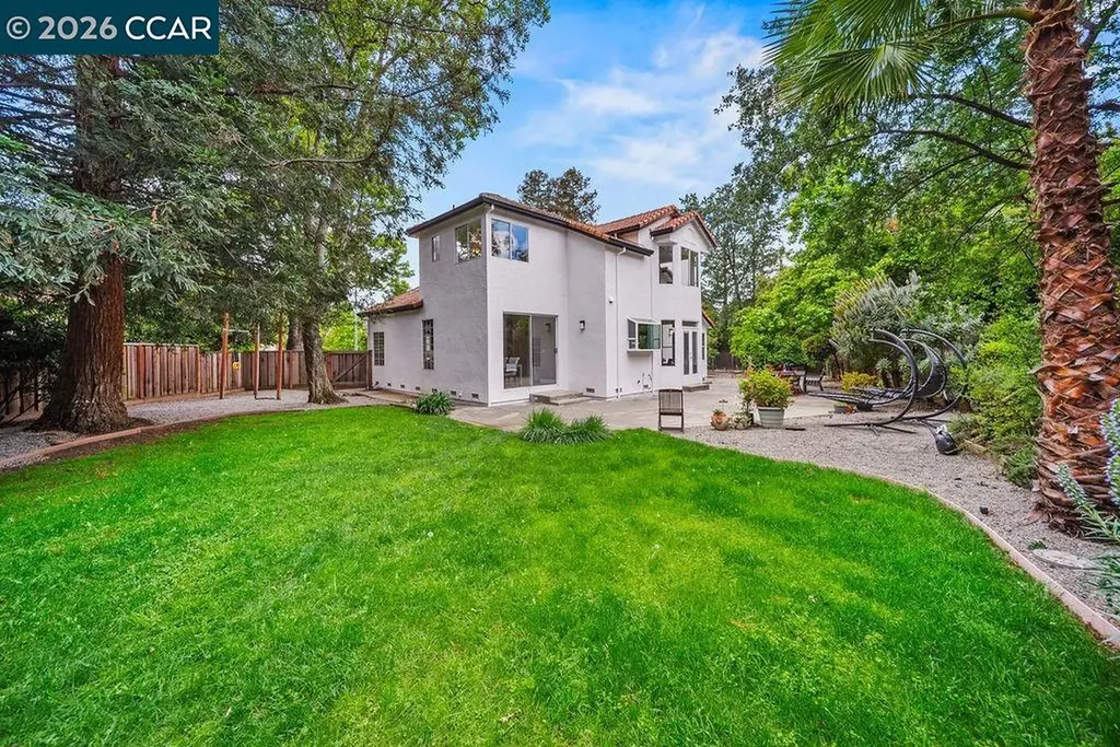 55 La Honda Court Clayton CA 94517