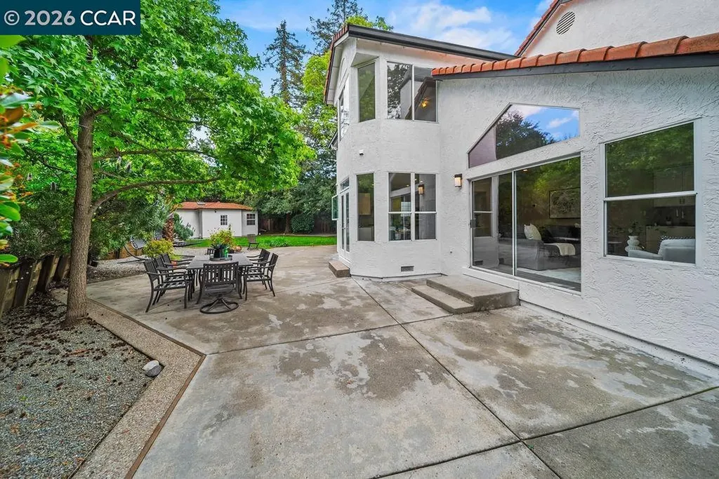 55 La Honda Court Clayton CA 94517