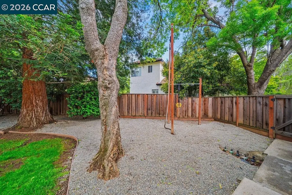 55 La Honda Court Clayton CA 94517