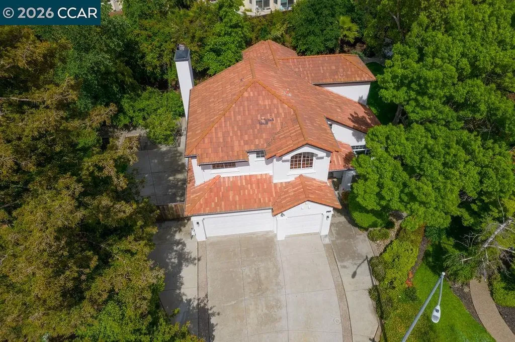 55 La Honda Court Clayton CA 94517