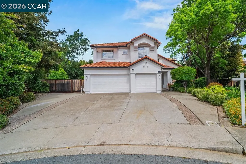 55 La Honda Court Clayton CA 94517