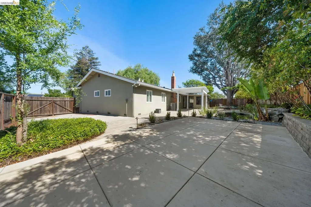 8796 Bandon Drive Dublin CA 94568