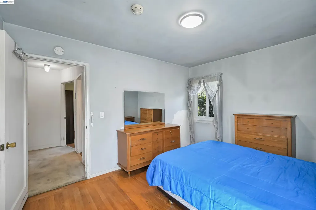 26462 Stanwood Avenue Hayward CA 94544