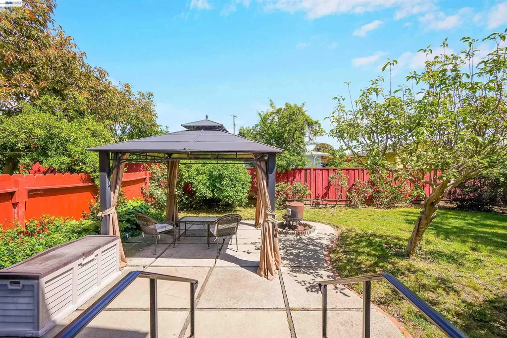 26462 Stanwood Avenue Hayward CA 94544