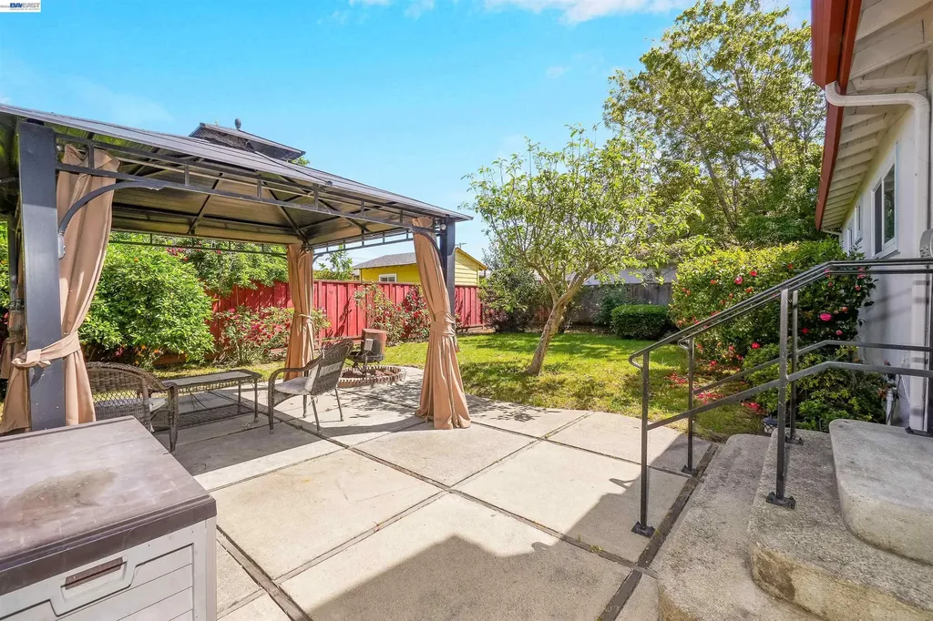 26462 Stanwood Avenue Hayward CA 94544