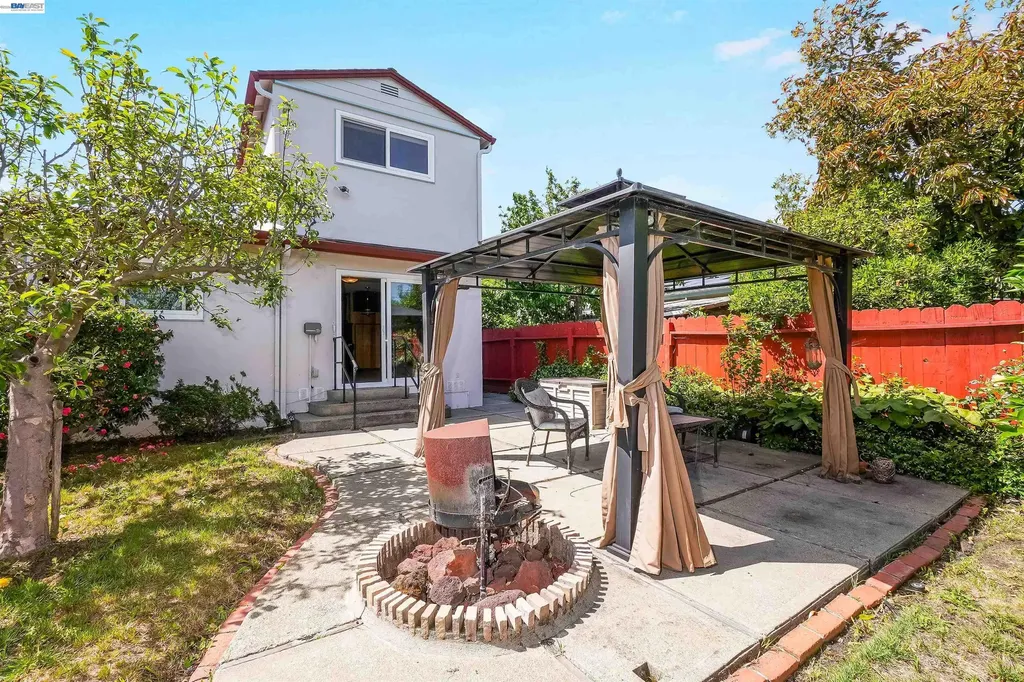 26462 Stanwood Avenue Hayward CA 94544