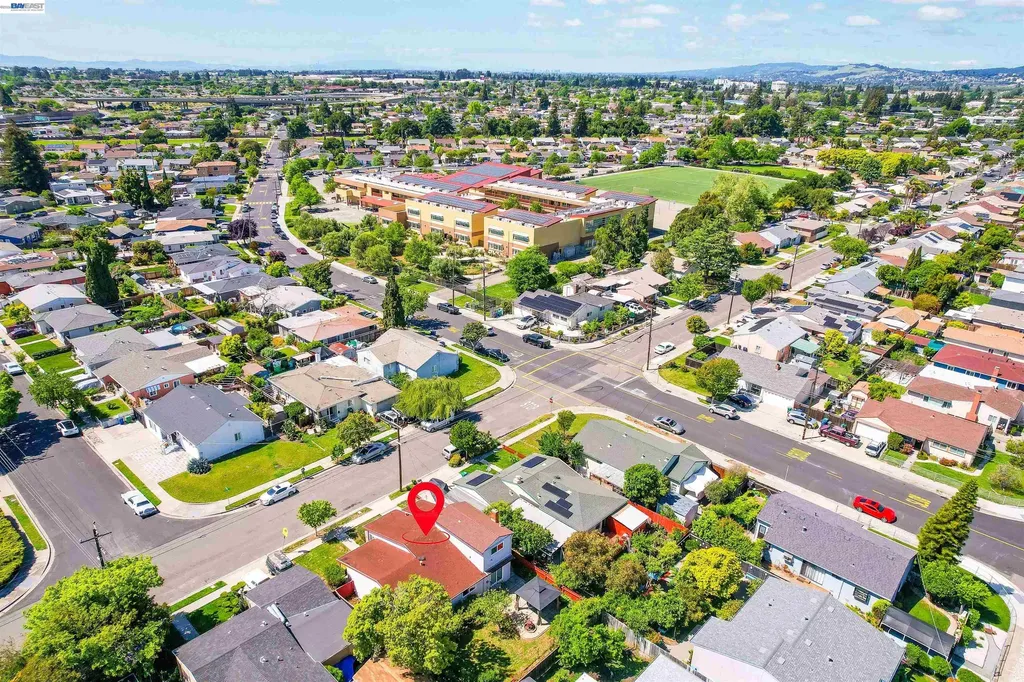 26462 Stanwood Avenue Hayward CA 94544