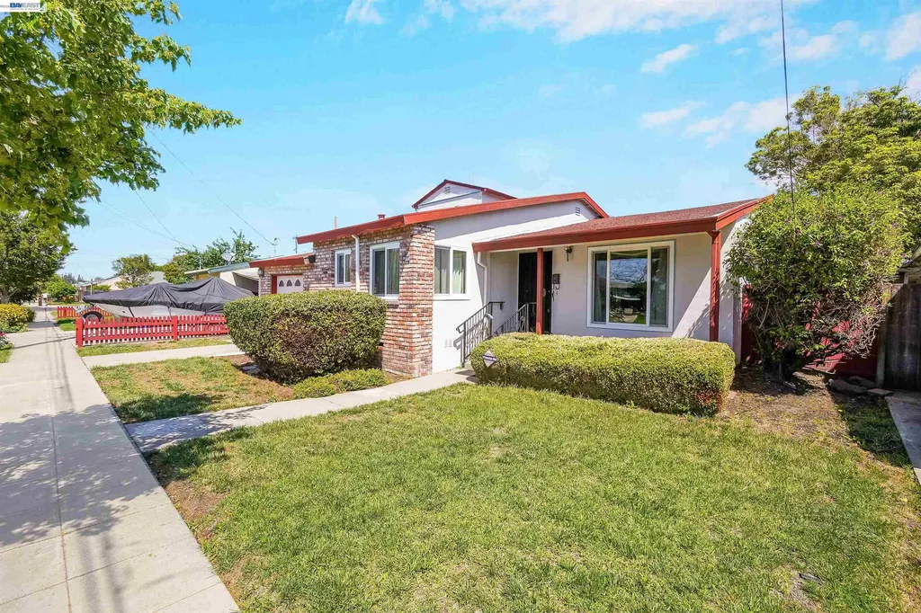 26462 Stanwood Avenue Hayward CA 94544
