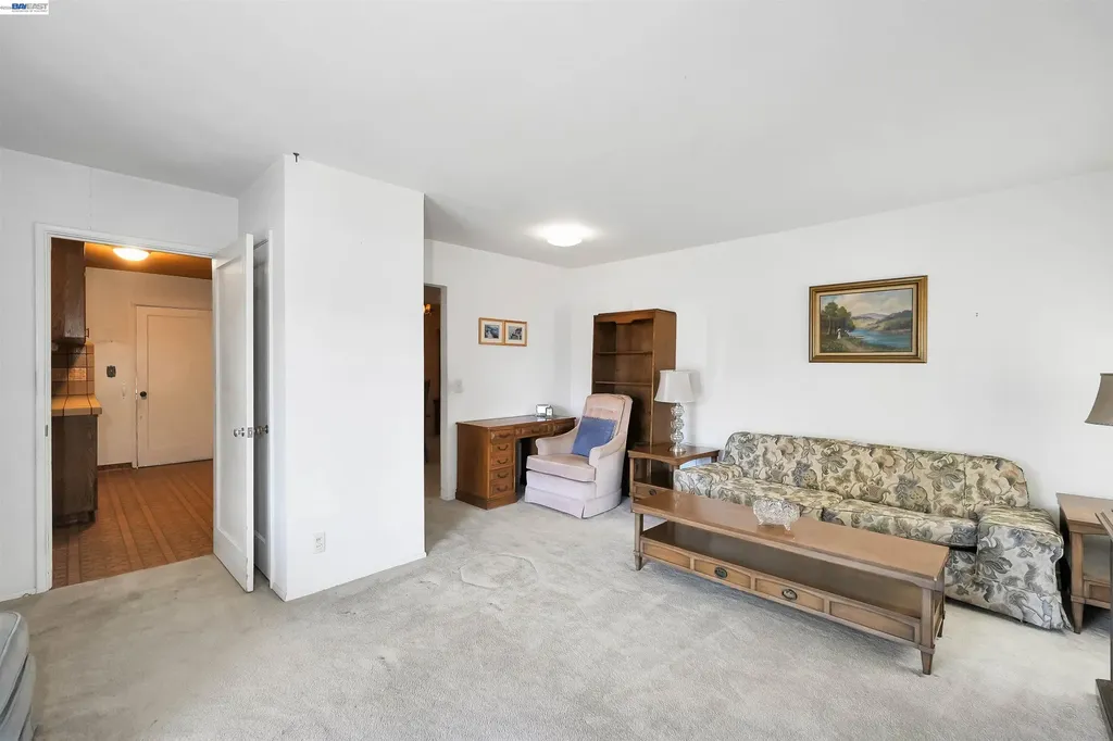 26462 Stanwood Avenue Hayward CA 94544