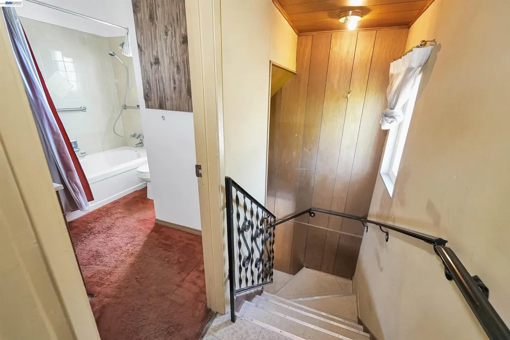 26462 Stanwood Avenue Hayward CA 94544