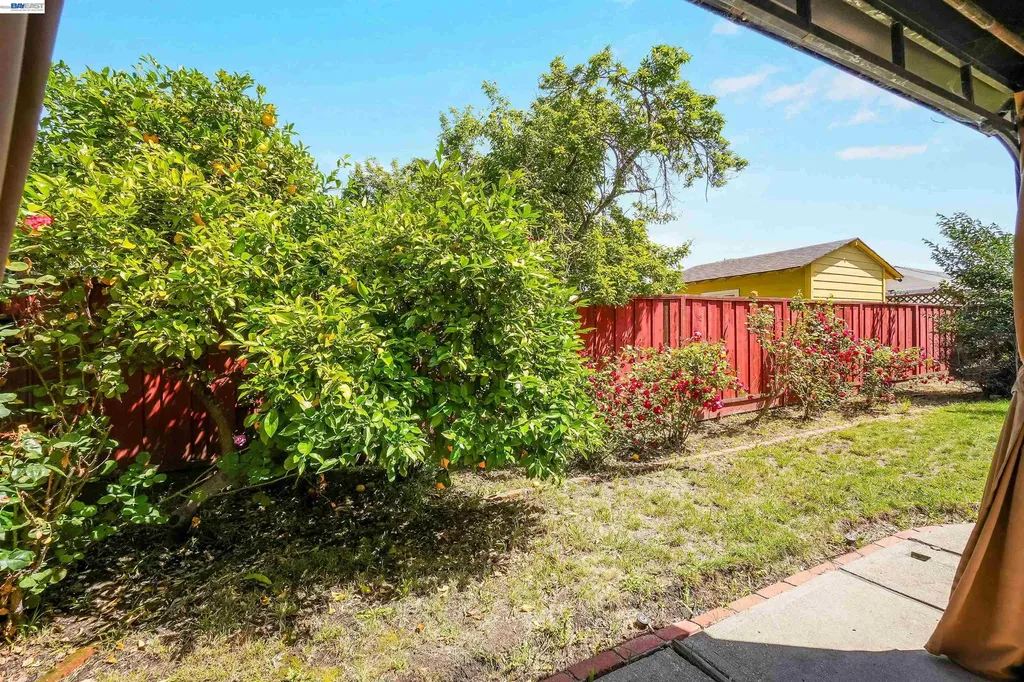 26462 Stanwood Avenue Hayward CA 94544