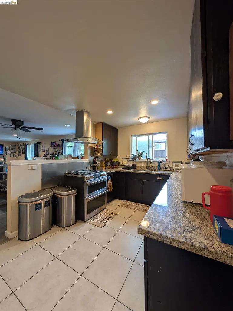 27422 Manon Hayward CA 94544