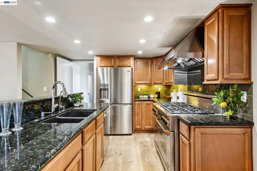 15 Surmont Court Lafayette CA 94549