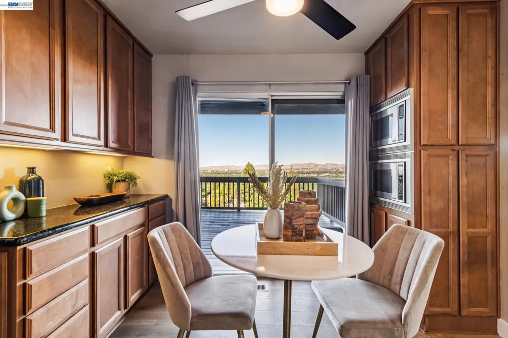 15 Surmont Court Lafayette CA 94549