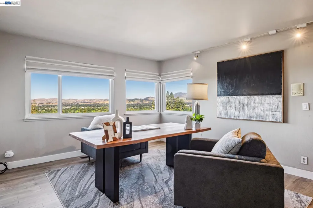 15 Surmont Court Lafayette CA 94549