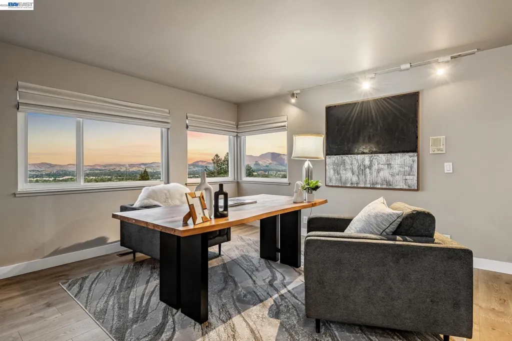 15 Surmont Court Lafayette CA 94549