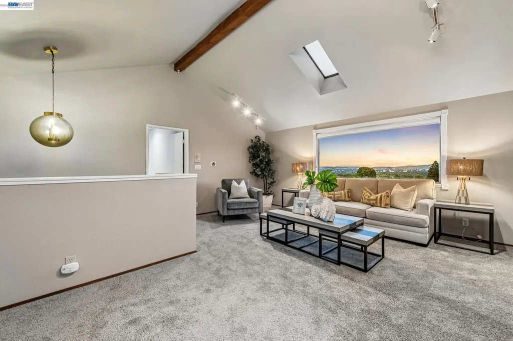 15 Surmont Court Lafayette CA 94549