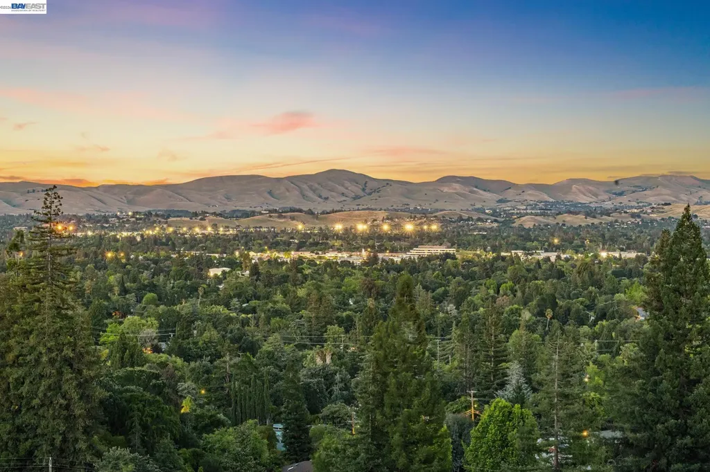 15 Surmont Court Lafayette CA 94549