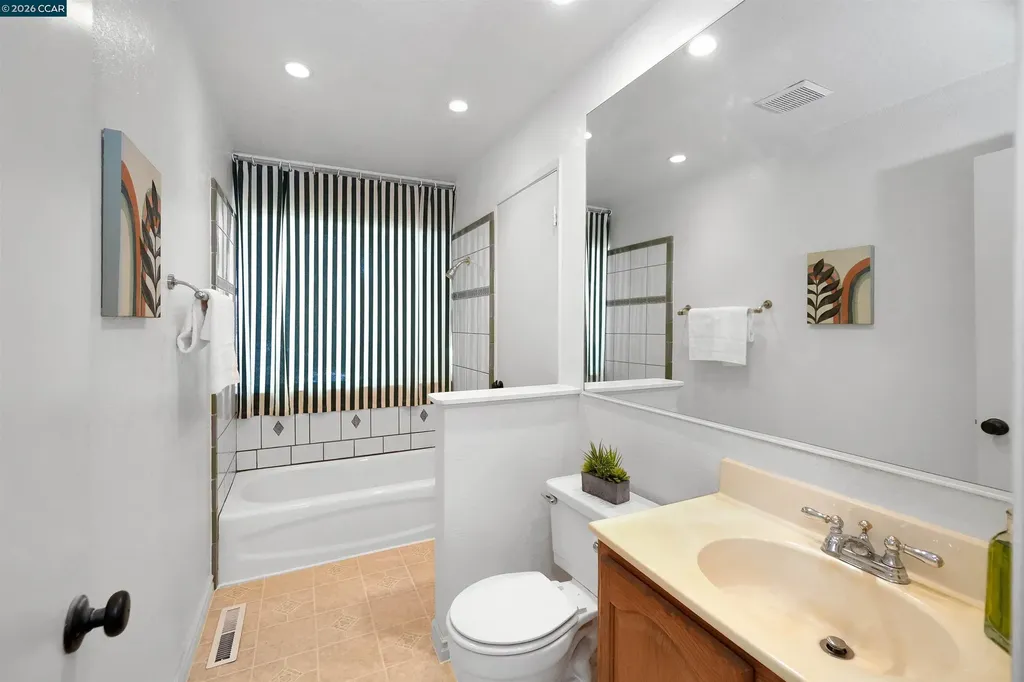 1297 Honey Trail Walnut Creek CA 94597
