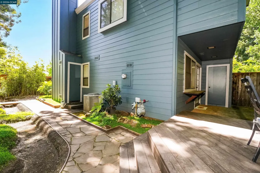 1297 Honey Trail Walnut Creek CA 94597