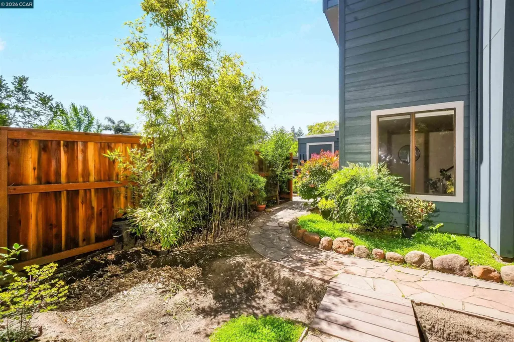 1297 Honey Trail Walnut Creek CA 94597