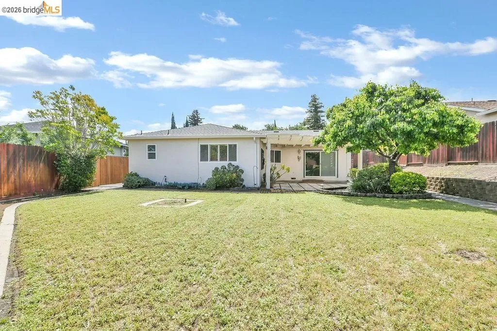 2212 Montevideo Drive Pittsburg CA 94565